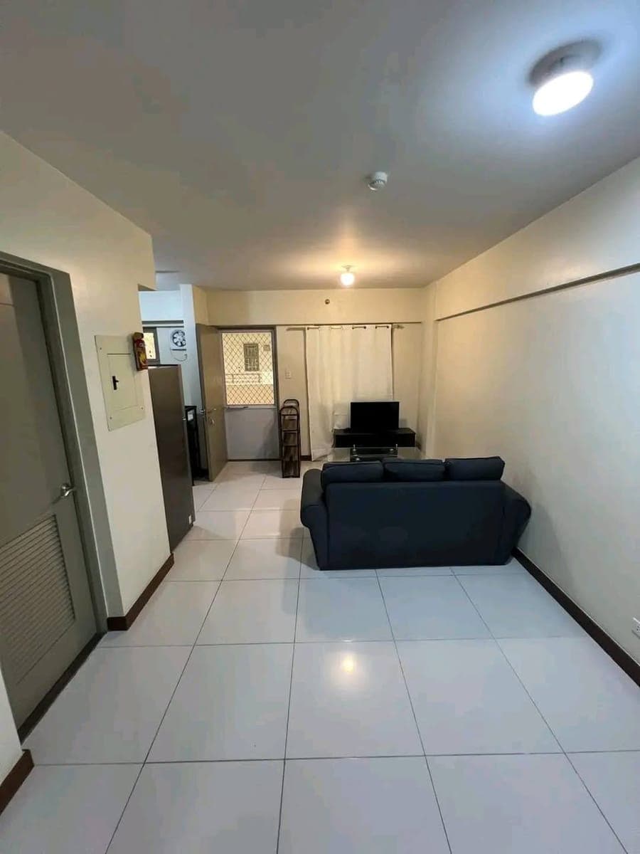 ₱25,000/month – 2-Bedroom with Balcony at Mulberry Place, Acacia Estates, Taguig City. - photo 1