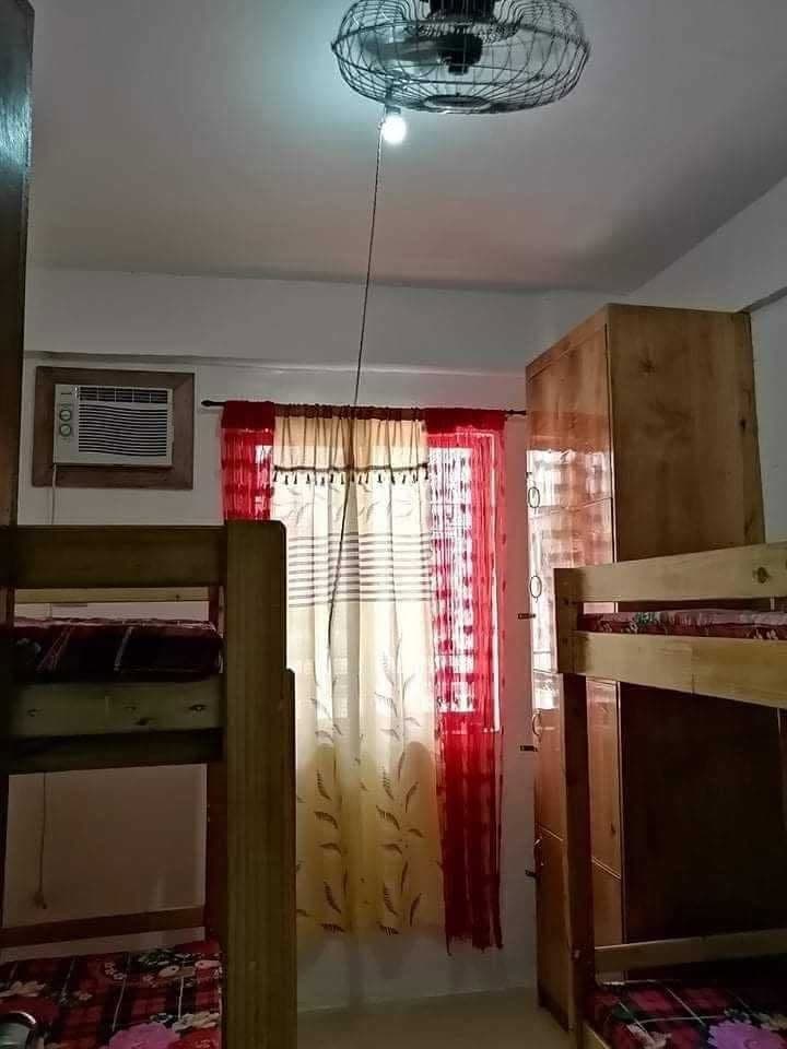 Solo Room with 1 Bunk Bed and | May Cabinet na | Move kn knlng | With Refrigerator - photo 1