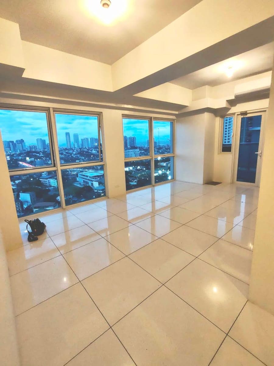 For Rent - photo 1