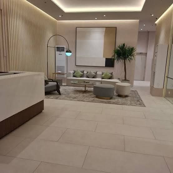 For Lease: - photo 1