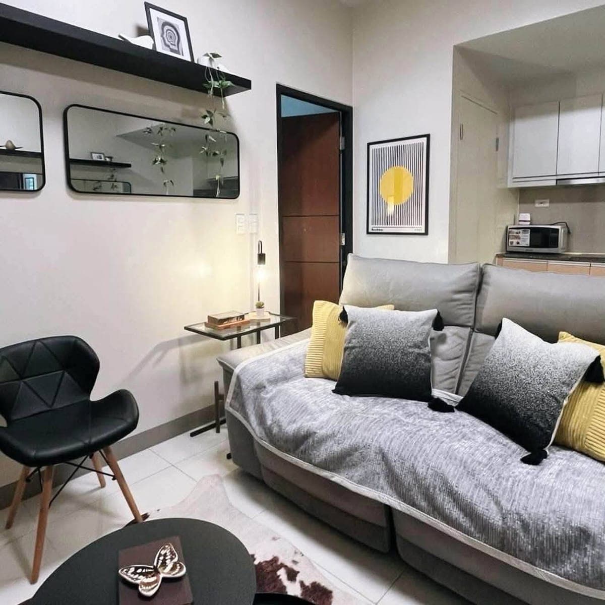 ONE UPTOWNN RESIDENCE - photo 1