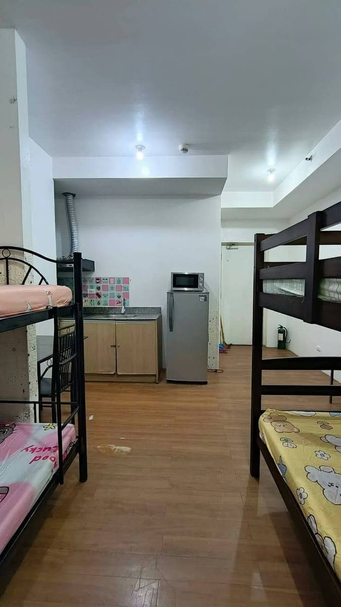 📢 FEMALE REPLACEMENT NEEDED – LINEAR MAKATI TOWER 1 (UPPER BUNK) - photo 1