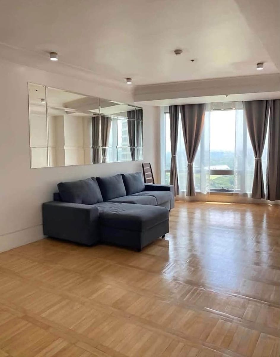 FOR RENT - photo 1