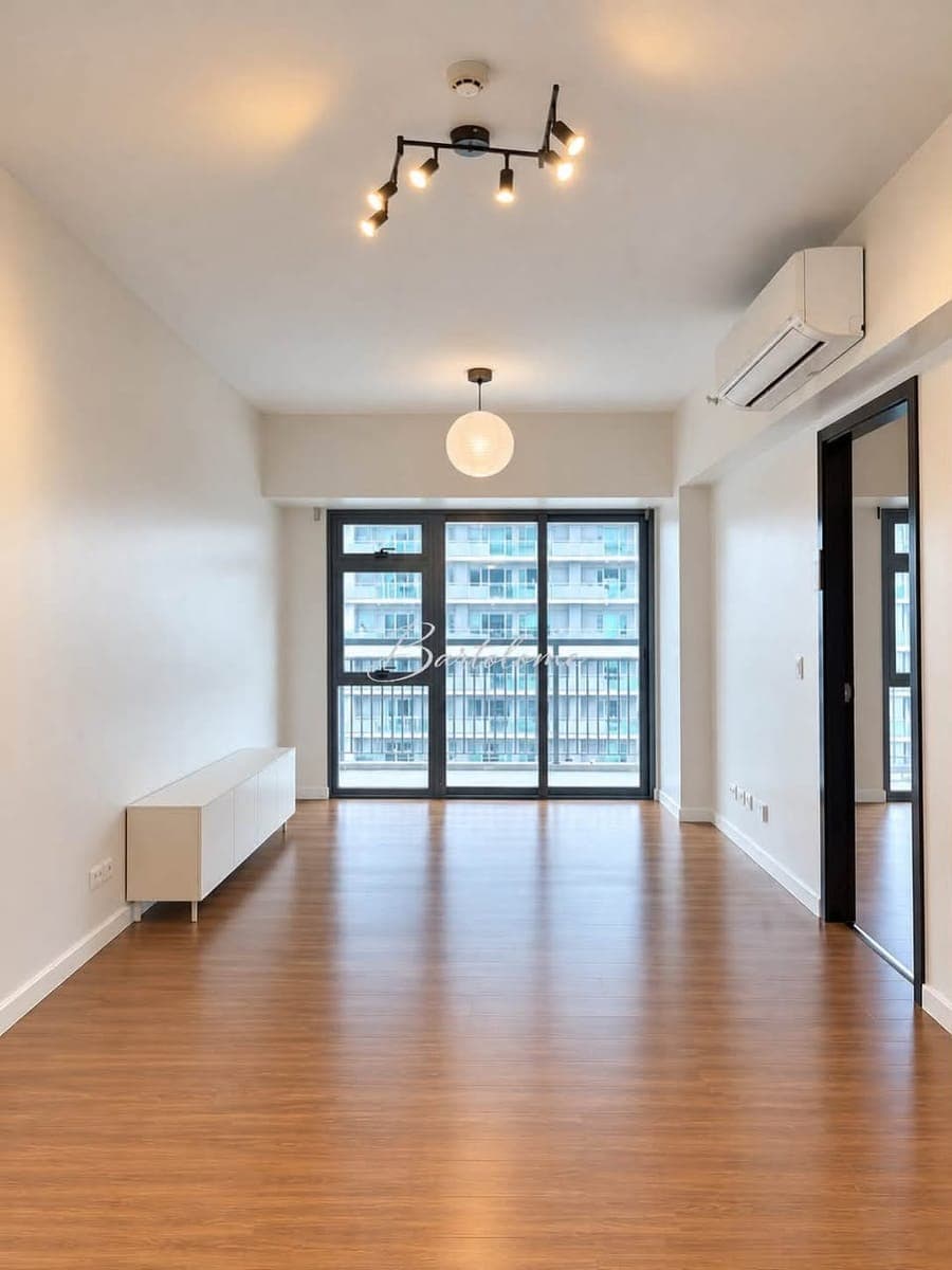 For Rent - photo 1