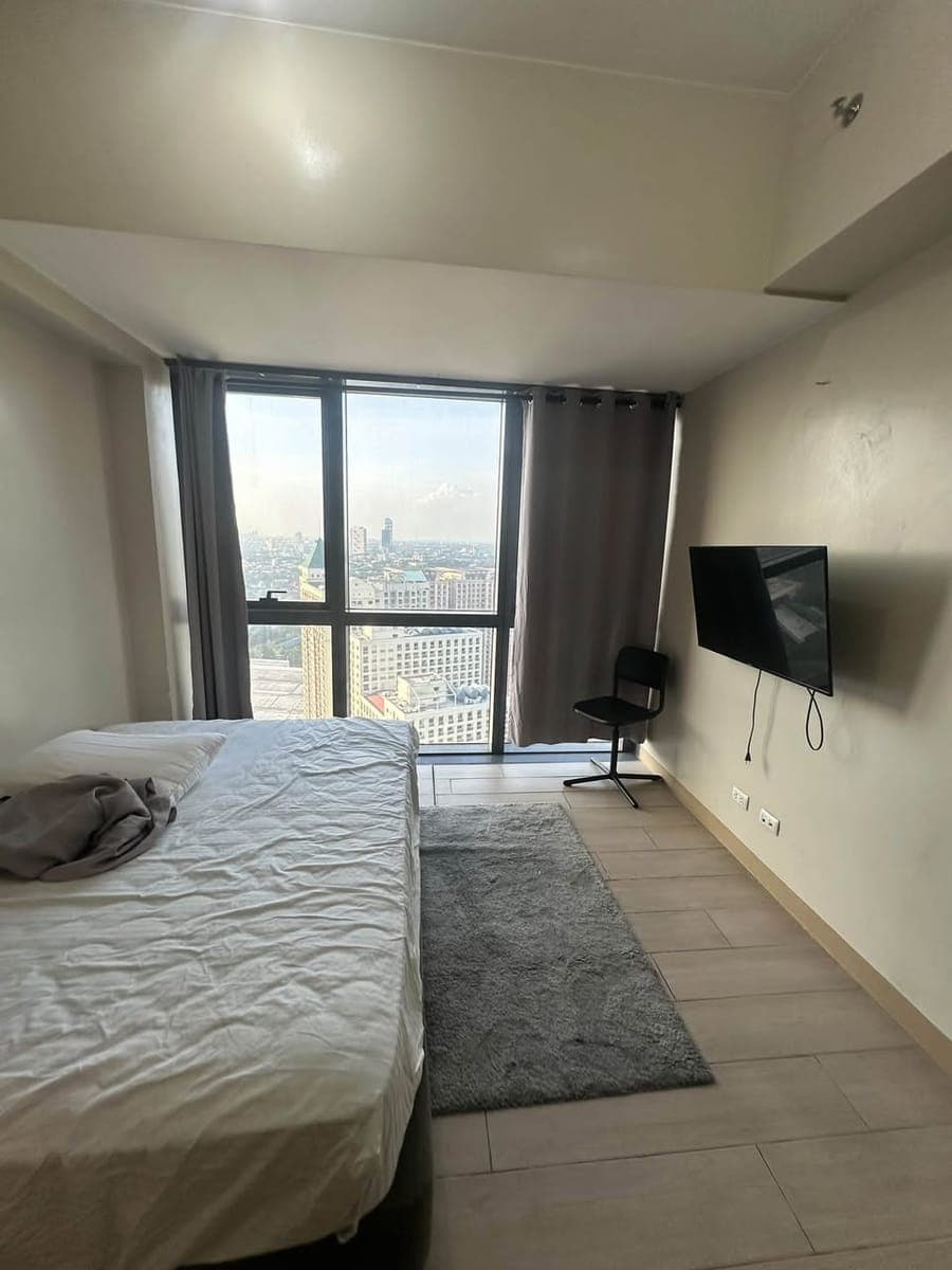 Eastwood City Condo for rent - photo 1