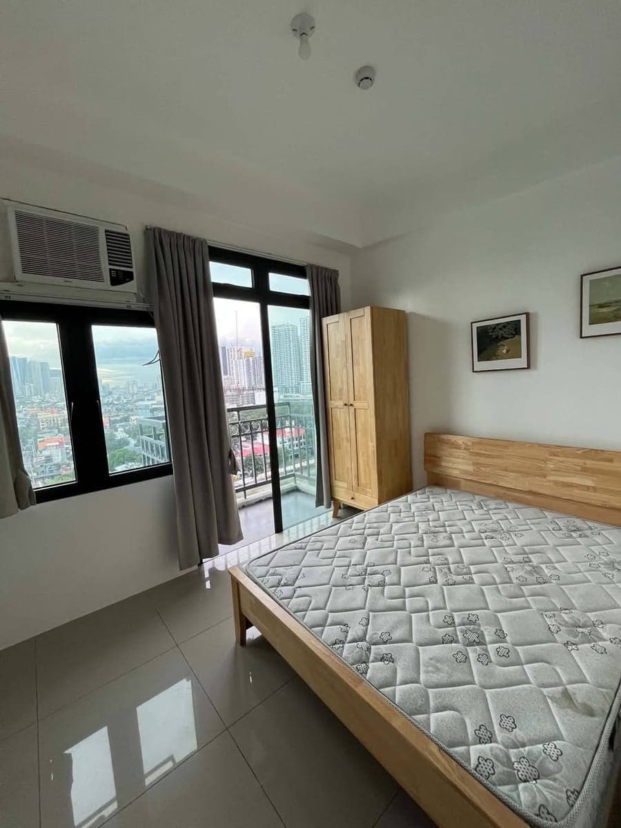 For Rent - photo 1