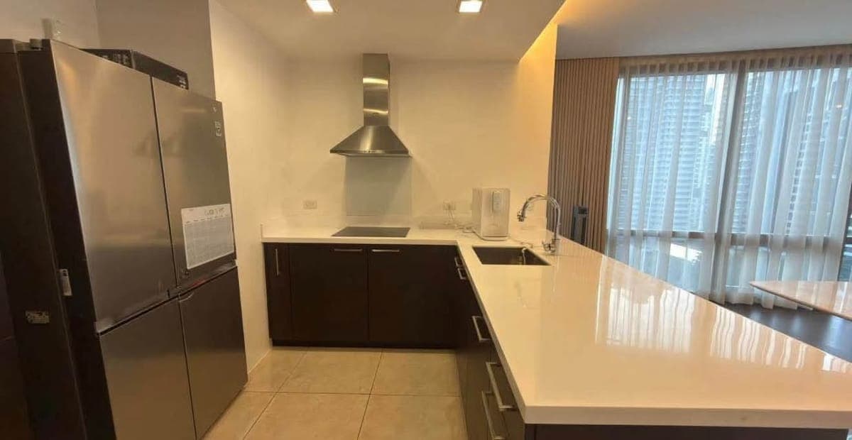 FOR RENT | THE SUITES — DIRECT - photo 1