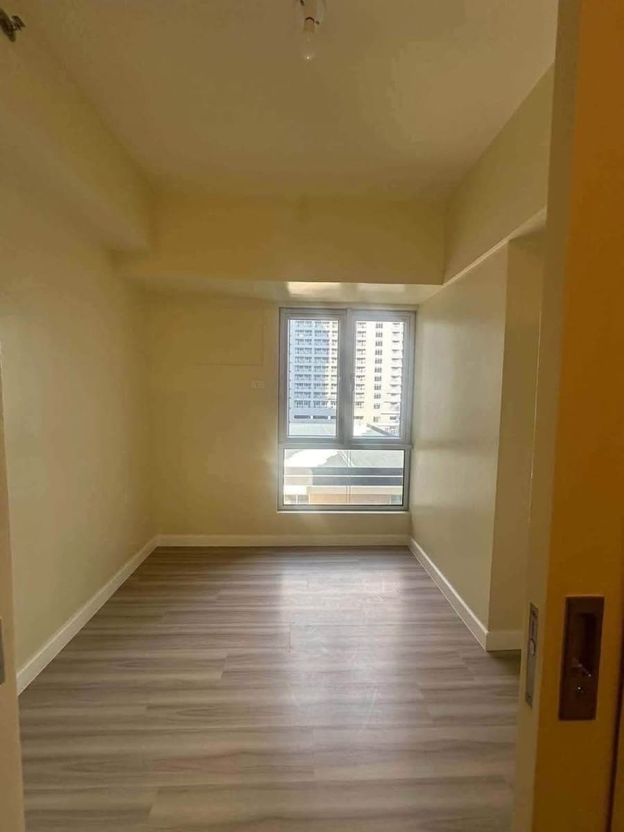 CONDO NEAR EDSA LRT BALINTAWAK !!!FOR RENT & LEASE !!! - photo 1