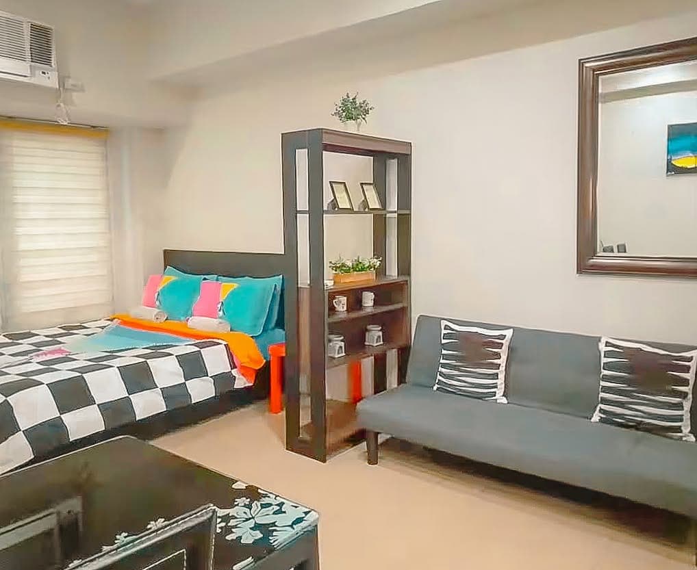FOR SALE / FOR LEASE: The Eastwood LeGrand Tower 3, Eastwood City, Quezon City - Studio Condo - photo 1