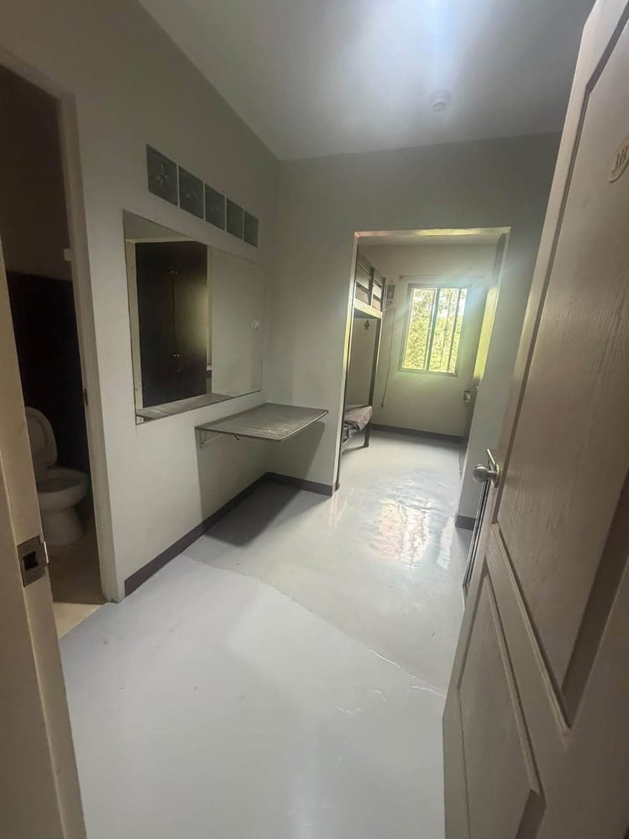 π FOR RENT: SEMI-FURNISHED 1-BEDROOM APARTMENT - photo 1