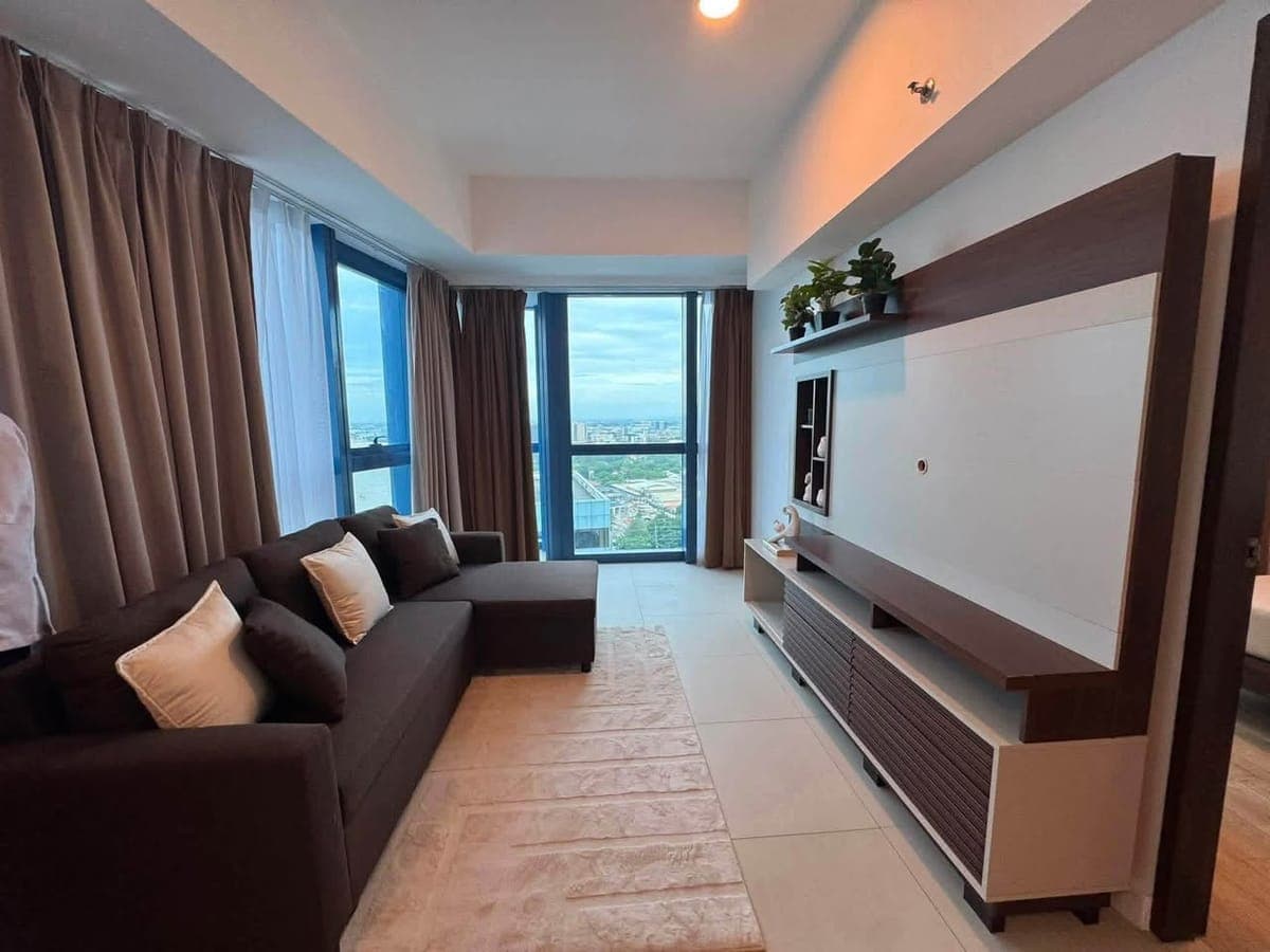 FOR RENT | 1-BEDROOM UNIT at 38 PARK AVENUE - photo 1