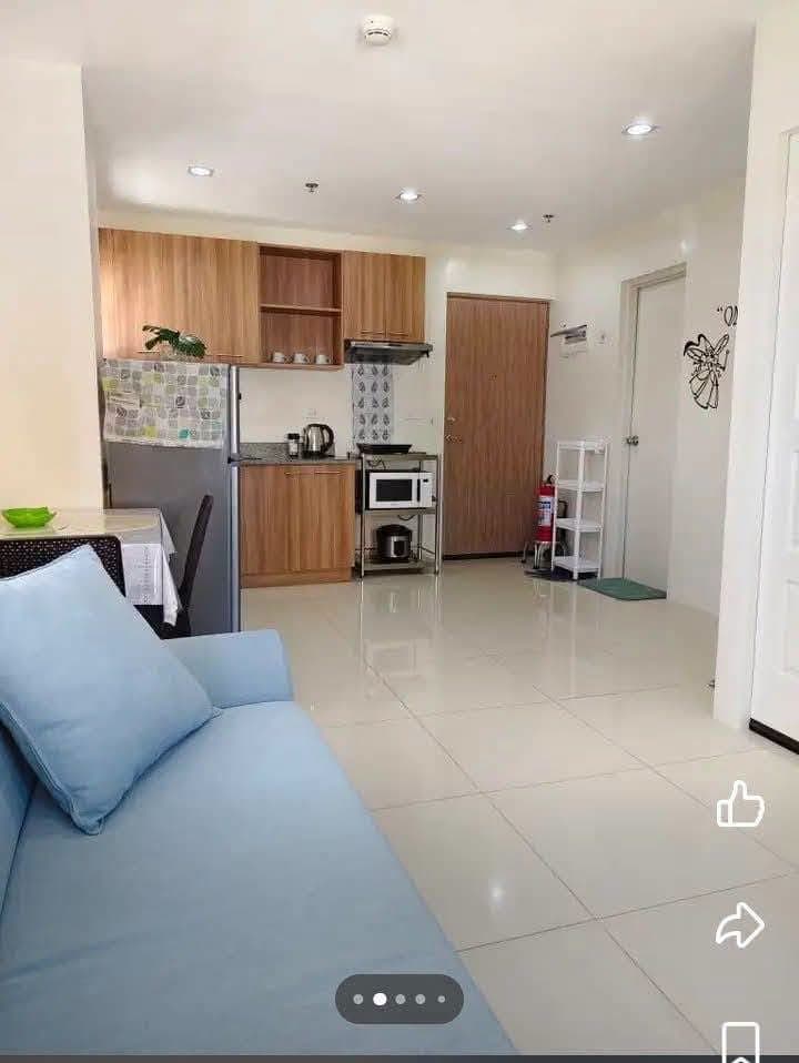 For rent Midpoint Residences, - photo 1