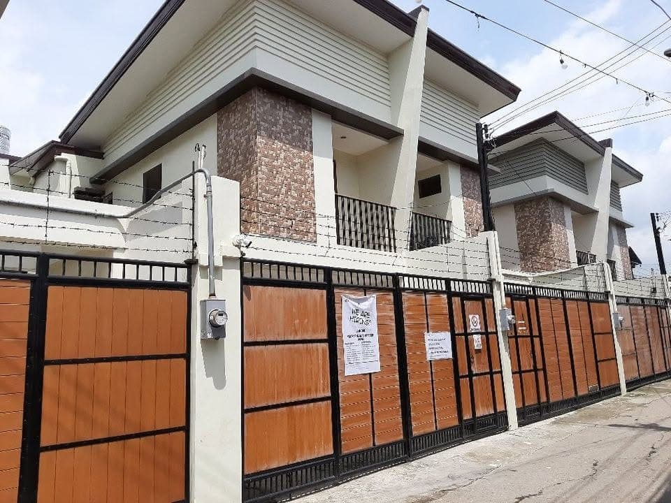 π ** 4 BEDROOMS** **HOUSE FOR RENT GUIZO MANDAUE CITY ** - photo 1