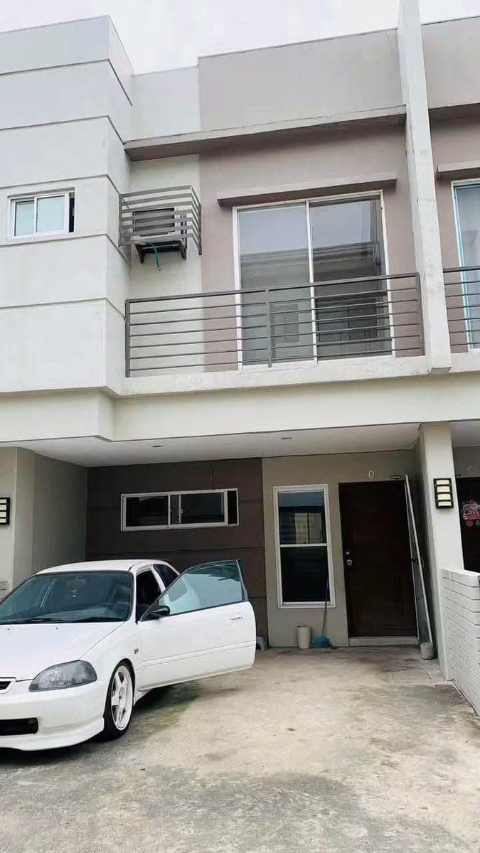 β
HOUSE FOR RENT IN MABOLOβ
- photo 1
