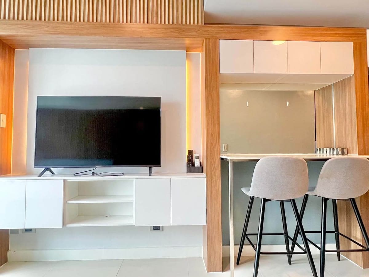 FOR RENT: Studio at 38th Park Avenue Cebu IT Park - photo 1