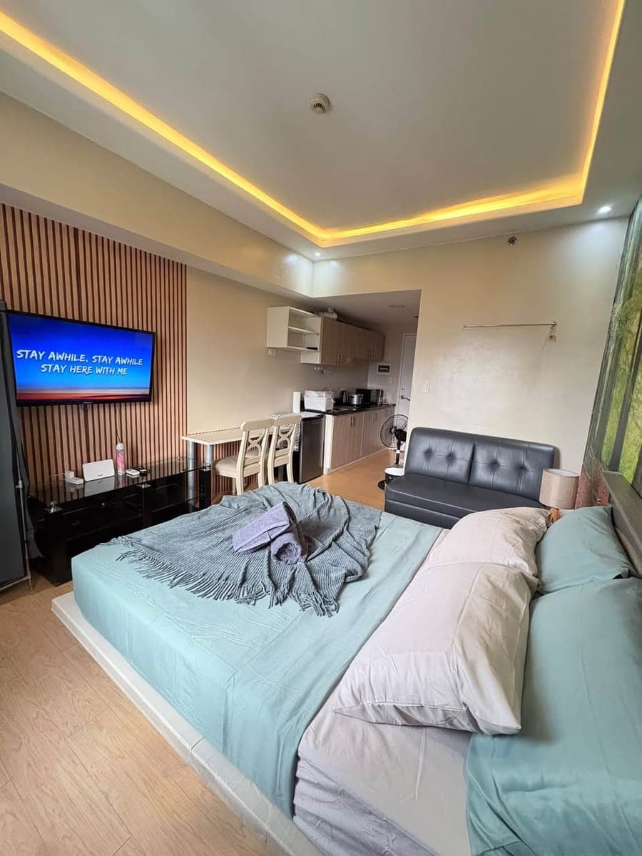 SUNVIDA TOWERS ROOMS FOR RENT - photo 1