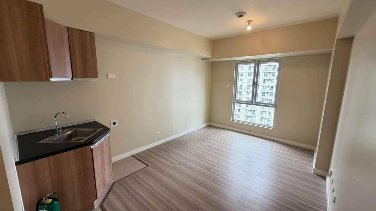 FOR RENT | Bare Studio Unit โ Avida Riala Tower 5 Cebu IT Park - photo 1