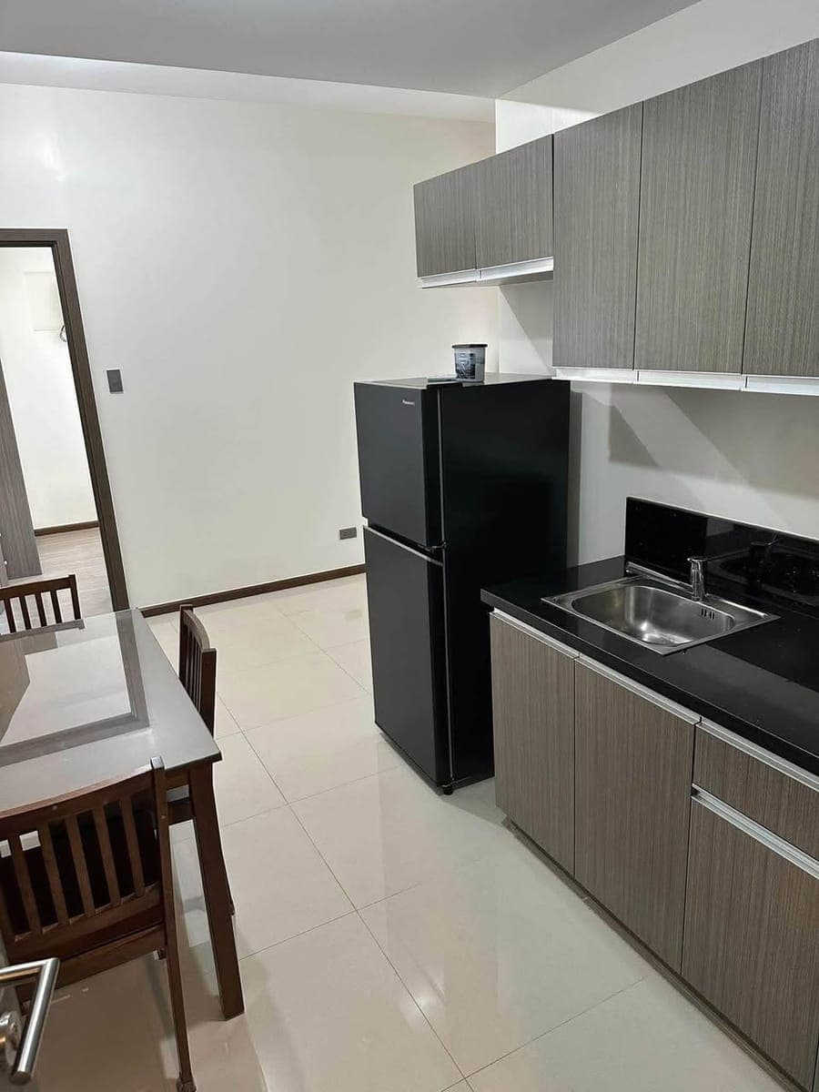 🏙️ FOR RENT | 1-BEDROOM CONDO WITH PARKING 🚘 - photo 1
