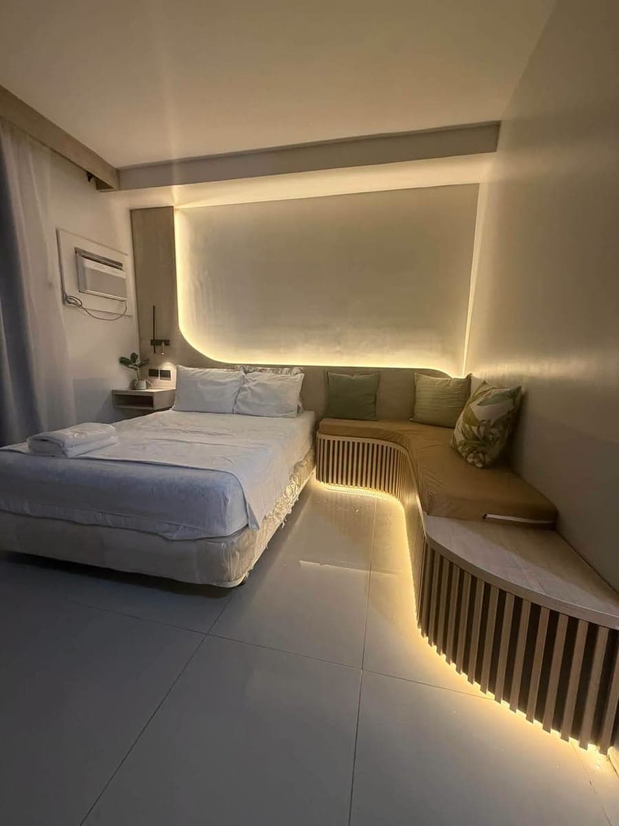 ๐ก FOR RENT | Fully Furnished Studio at Casa Mira Towers โ Labangon - photo 1