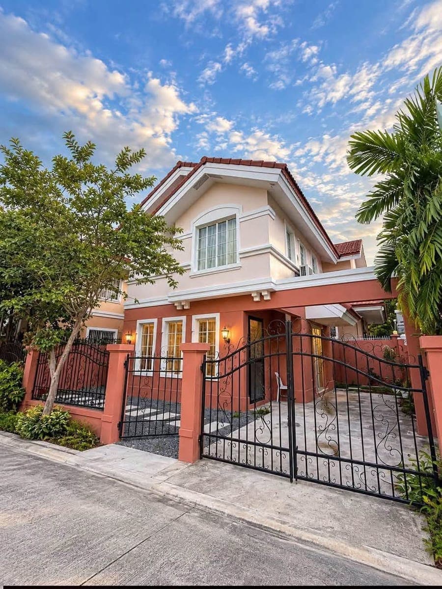 FOR RENT / FOR SALE | 2-STOREY SINGLE DETACHED HOME | FULLY FURNISHED - photo 1