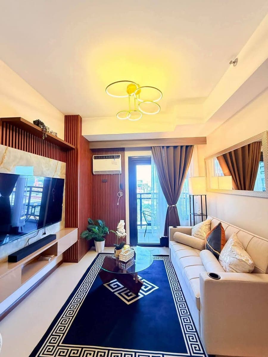 ποΈ 1BR FULLY FURNISHED CONDO | GALLERIA RESIDENCES TOWER 3 - photo 1