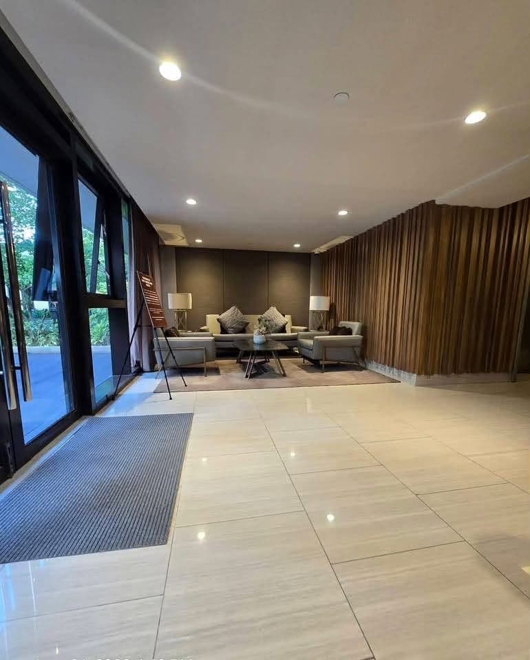 โ CONDO FOR RENT๐2 Bed Room with free Parking Lot โin MANDANI BAY Tower 1 Subangdaku Mandaue City, Cebu - photo 1