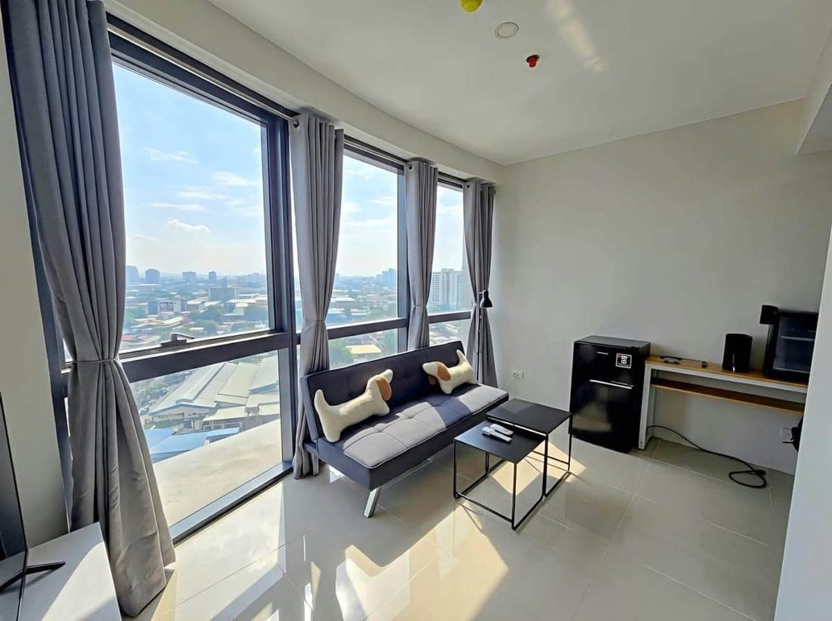 AVAILABLE NOW | 1-BEDROOM CONDO FOR RENT - photo 1