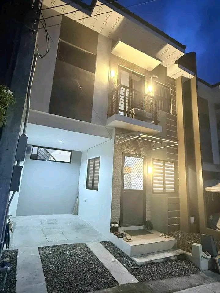 ๐ก FOR RENT โ Minglanilla Highlands Townhouse - photo 1