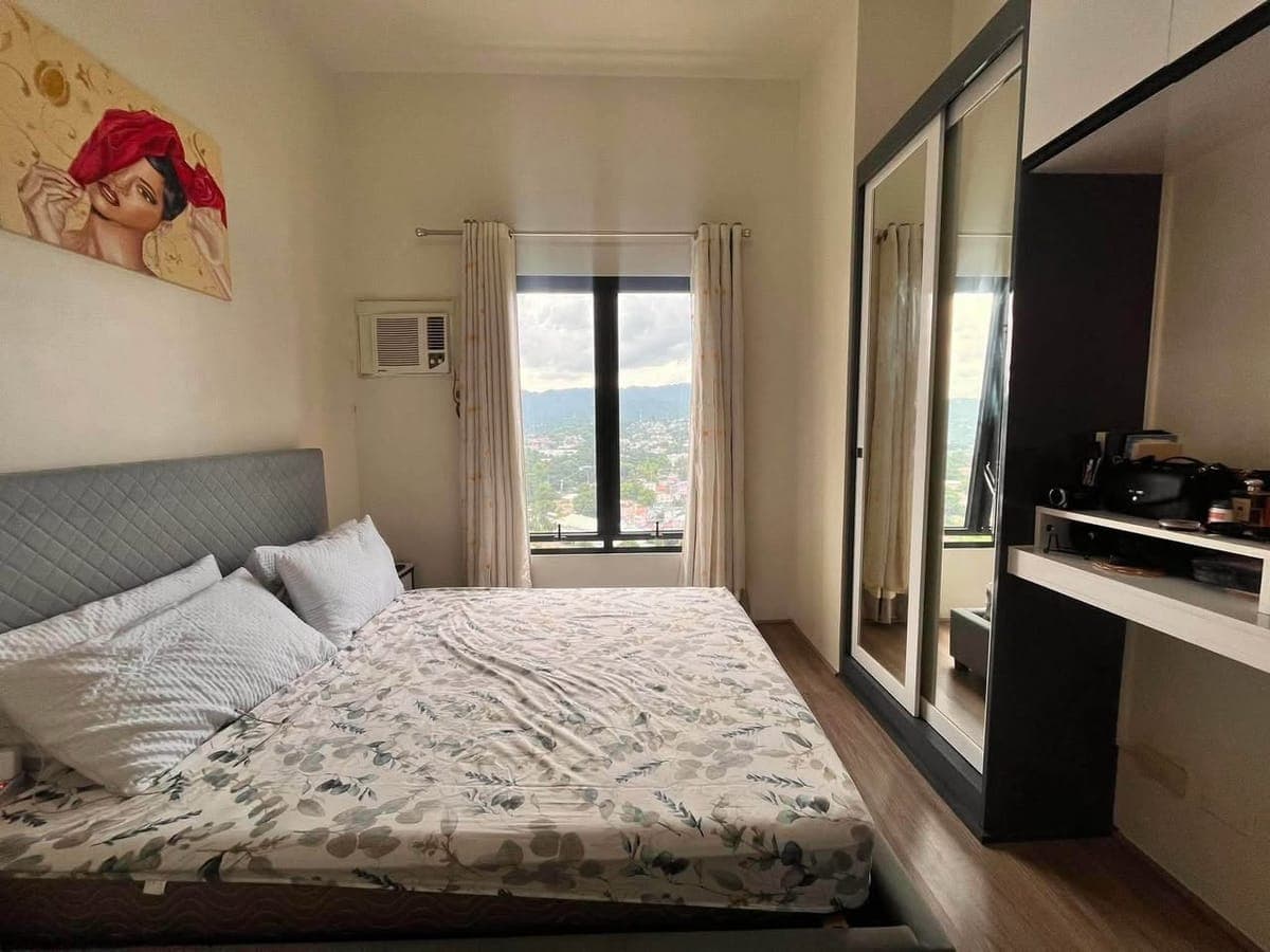 FOR RENT: Penthouse floor studio unit @ The Median - near CEBU IT PARK - photo 1