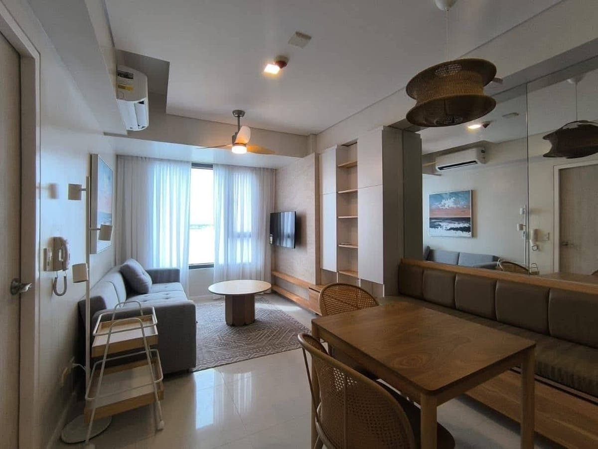 FOR RENT | 1BR Fully Furnished with at Mandani Bay Suites, Cebu - photo 1