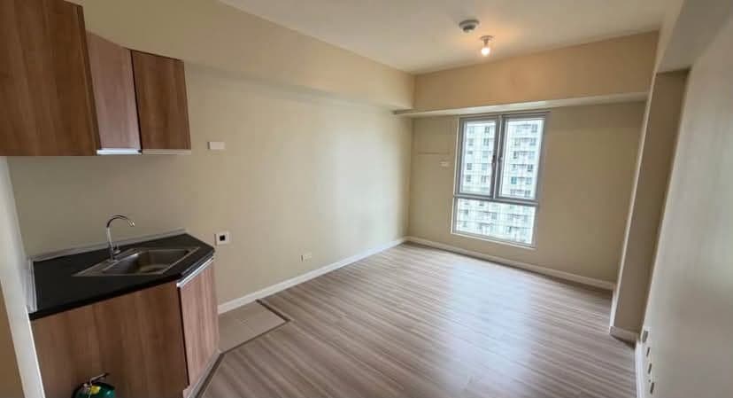 Direct Listing! - photo 1
