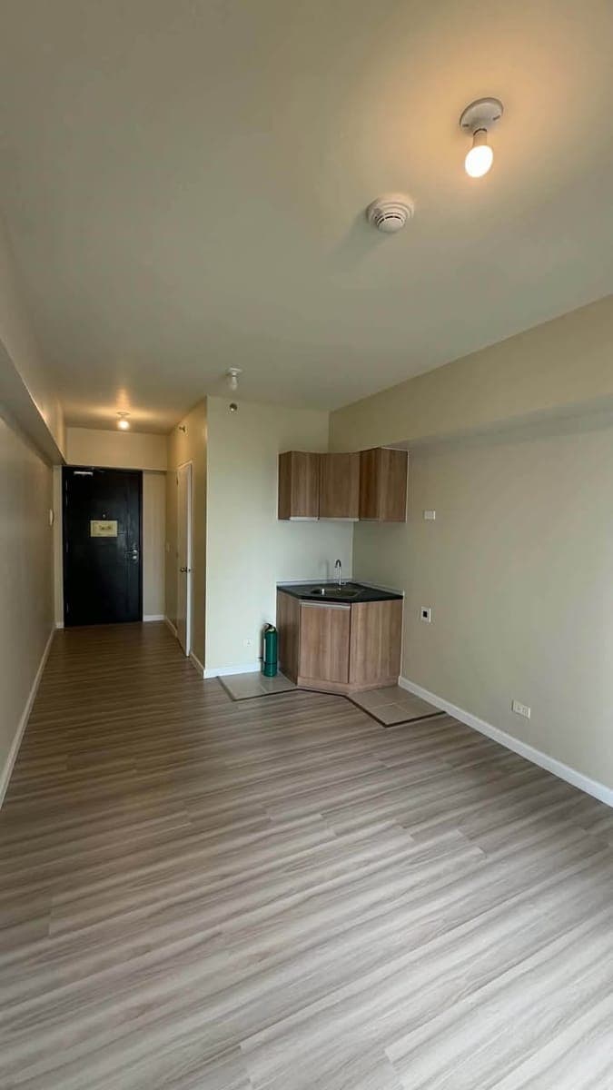 FOR RENT | Bare Studio Unit β Avida Riala Tower 5 Cebu IT Park - photo 1