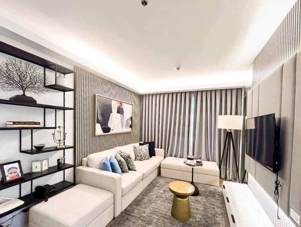 FOR LEASE: Furnished 1-Bedroom Penthouse Unit in Solinea Tower 3, Cebu Business Park - photo 1