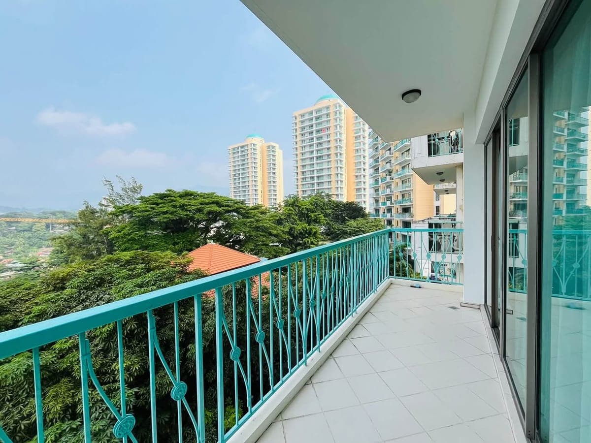 ๐ก FOR RENT | 2-Bedroom Condominium Unit - photo 1