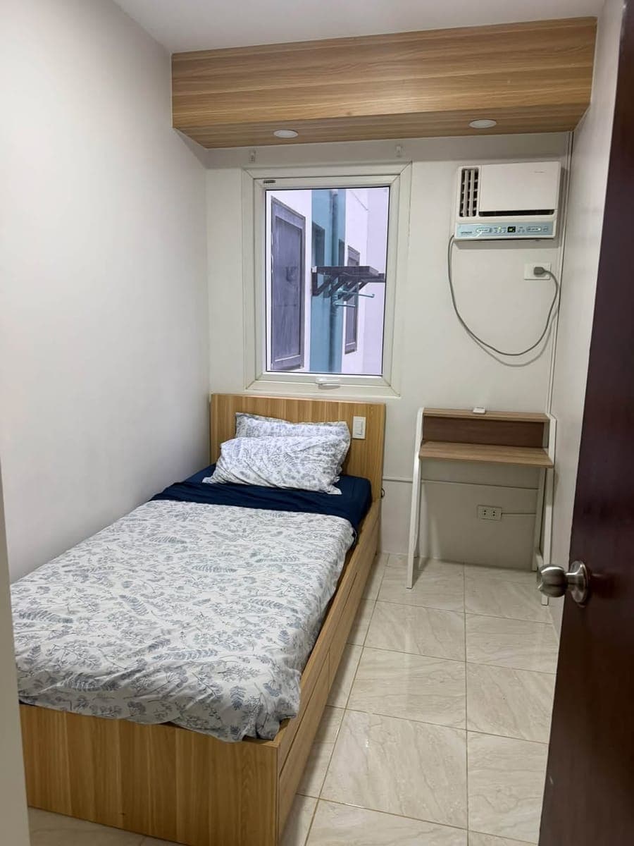 ๐ก FOR RENT โ DECA HOMES TOWER 3, BANILAD, CEBU CITY - photo 1