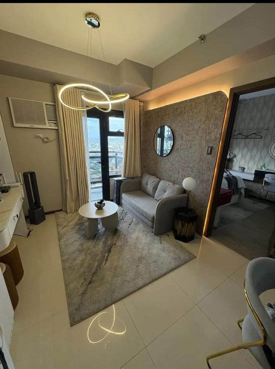 PTPA✨FOR RENT ✨🏙️ Fully Furnished 1-Bedroom Condo with Balcony – Galleria Residence Cebu - photo 1