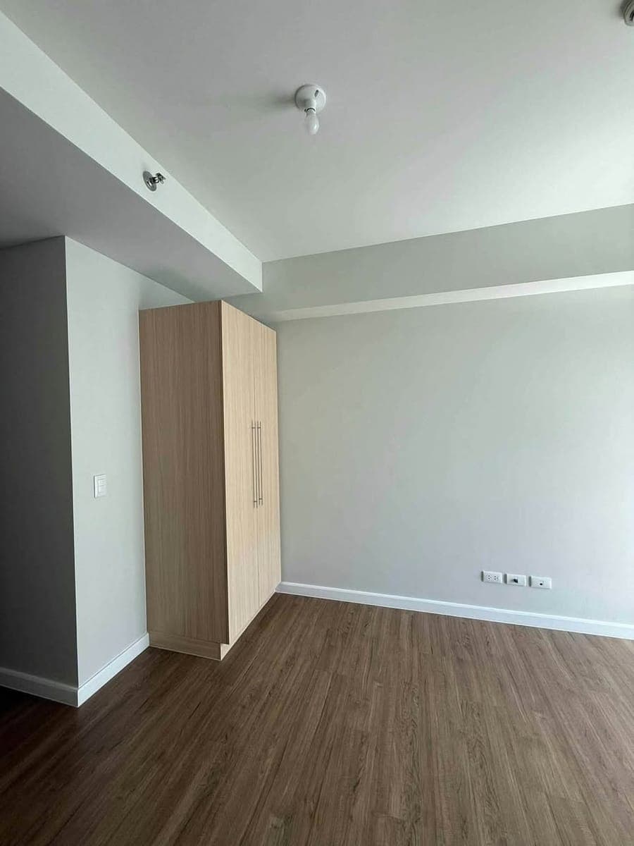 For rent‼️Studio Sem-furnished Unit - photo 1