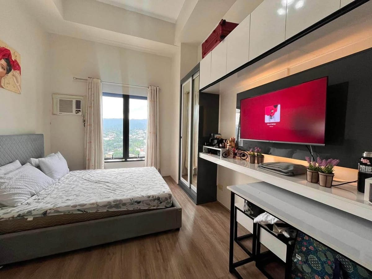 FOR RENT: Penthouse floor studio unit @ The Median - near CEBU IT PARK - photo 1