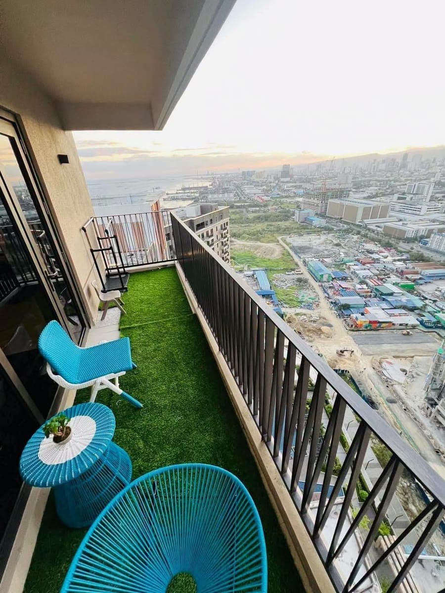 CEBU CONDO FOR RENT | 1-BEDROOM + OFFICE CONDO - photo 1