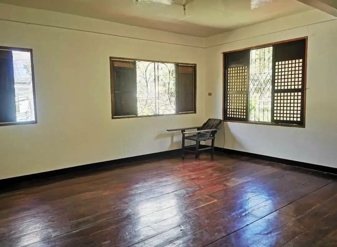 SPACIOUS HOUSE FOR RENT โ LAHUG, CEBU CITY - photo 1
