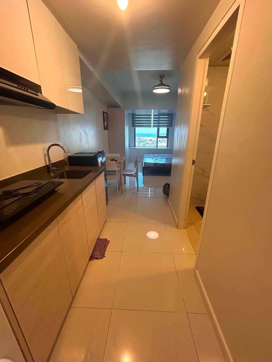 π₯π₯π₯For Rent Mandani Bay T2 33rd Floor Seaview Unitπ₯π₯π₯ - photo 1