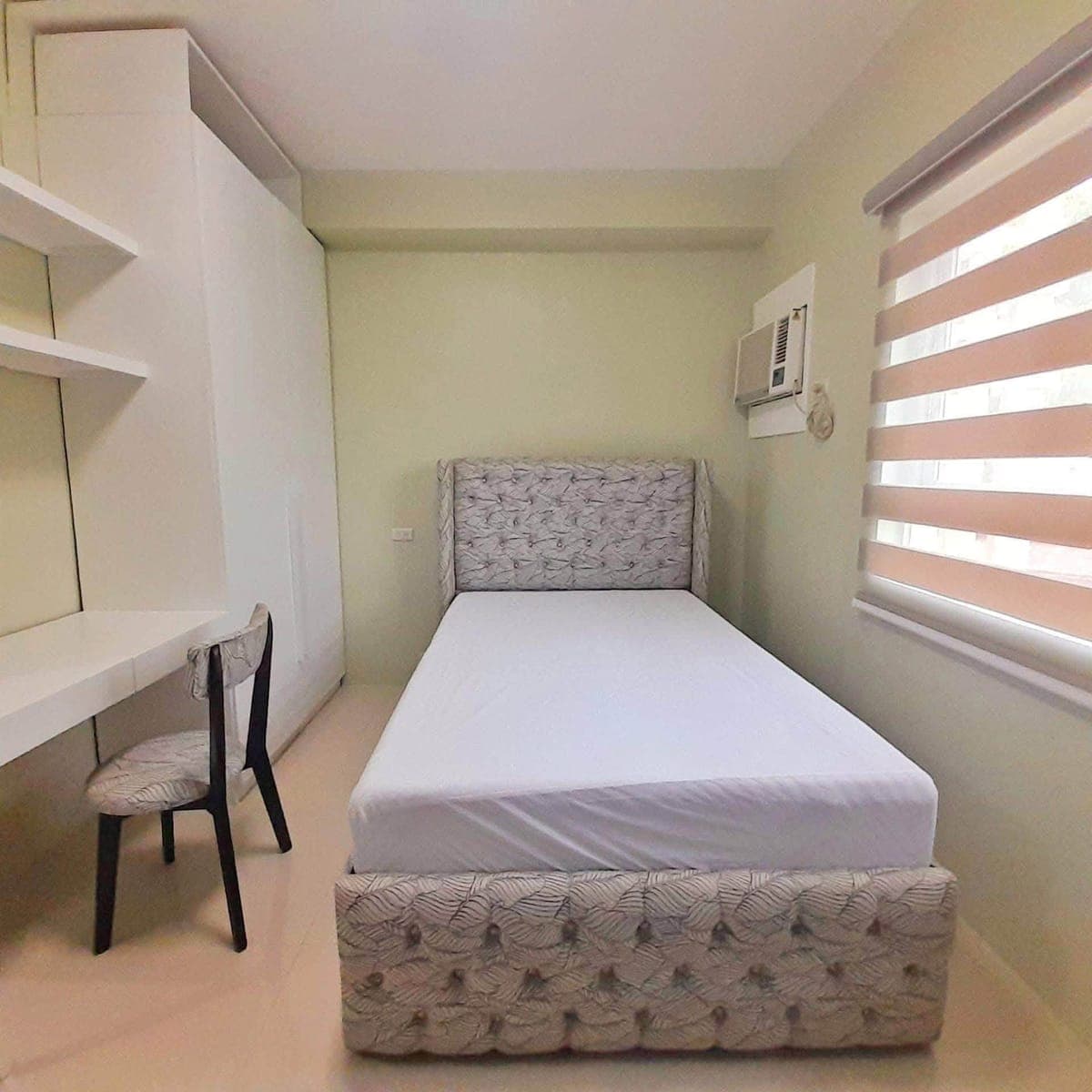 FOR LEASE: Furnished Studio Unit in Lahug (Near Cebu IT Park) w/ FREE Internet - photo 1