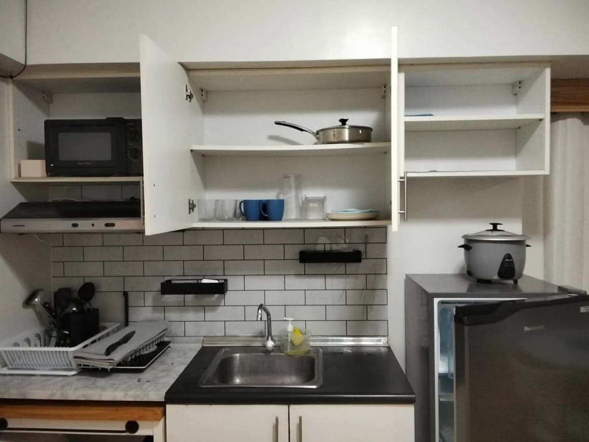 π’ FOR RENT β 1-BEDROOM CONDO UNIT - photo 1