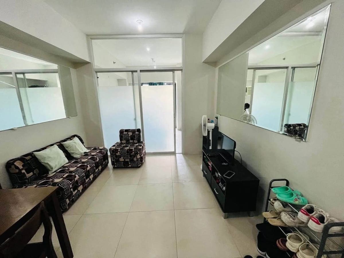 SUNDANCE RESIDENCES UNIT with BALCONY FOR RENT‼️ - photo 1
