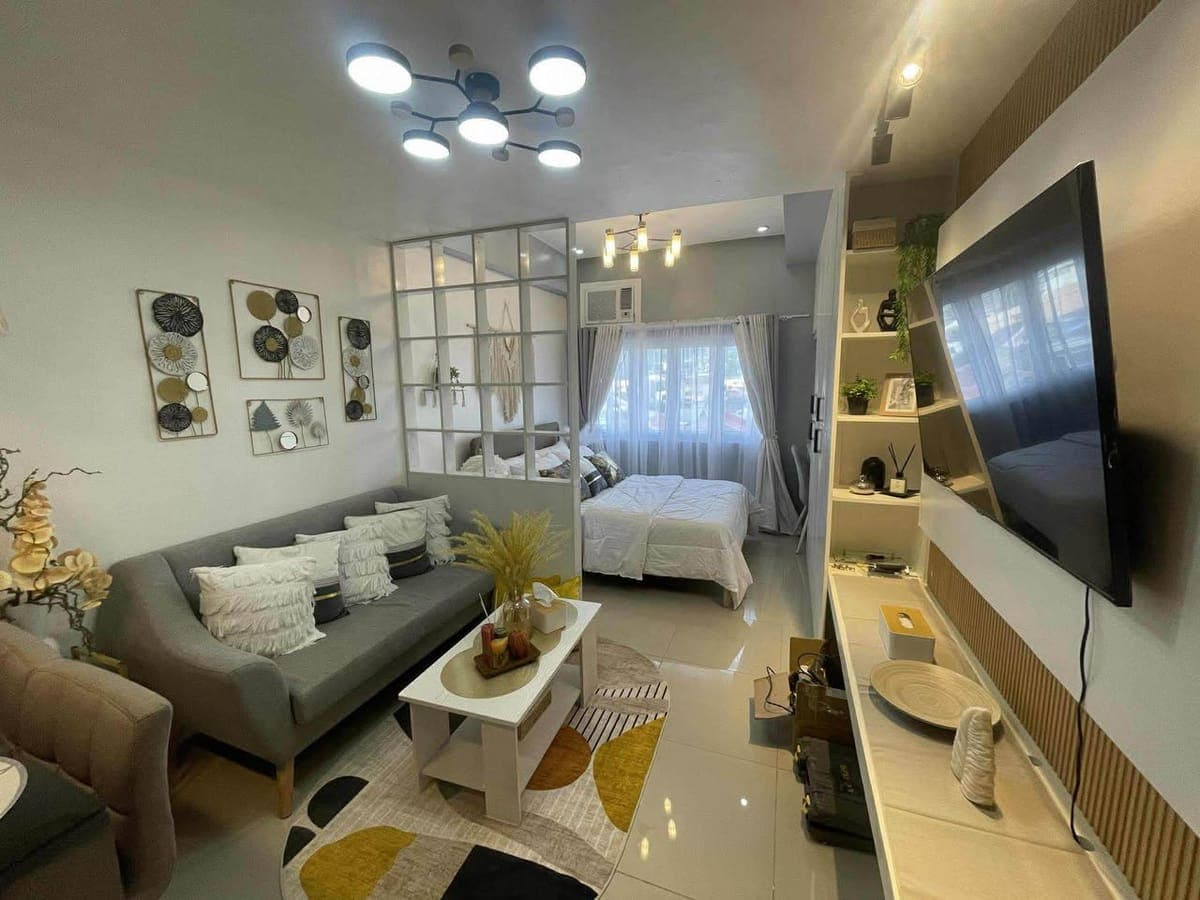 For Rent 1 unit available - photo 1