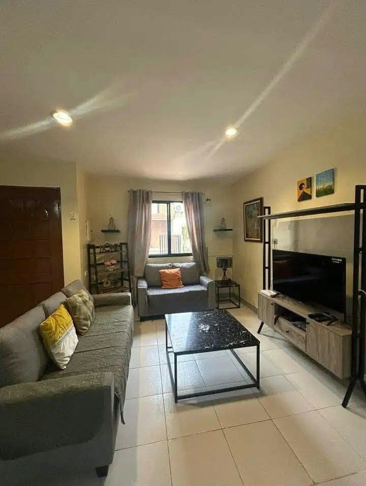 For rentβοΈπNewly renovated 3-bedroom Townhouse Banilad, Mandaue City, Cebu, - photo 1