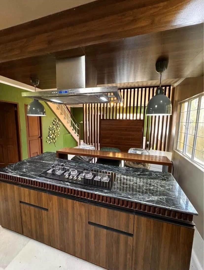 🏡 4-BEDROOM HOUSE FOR RENT - photo 1