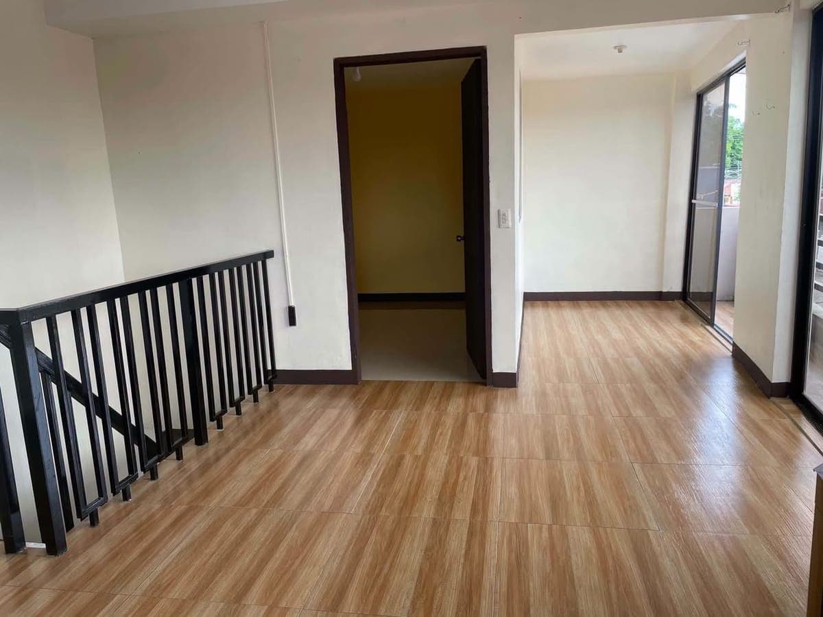 House for rent - photo 1