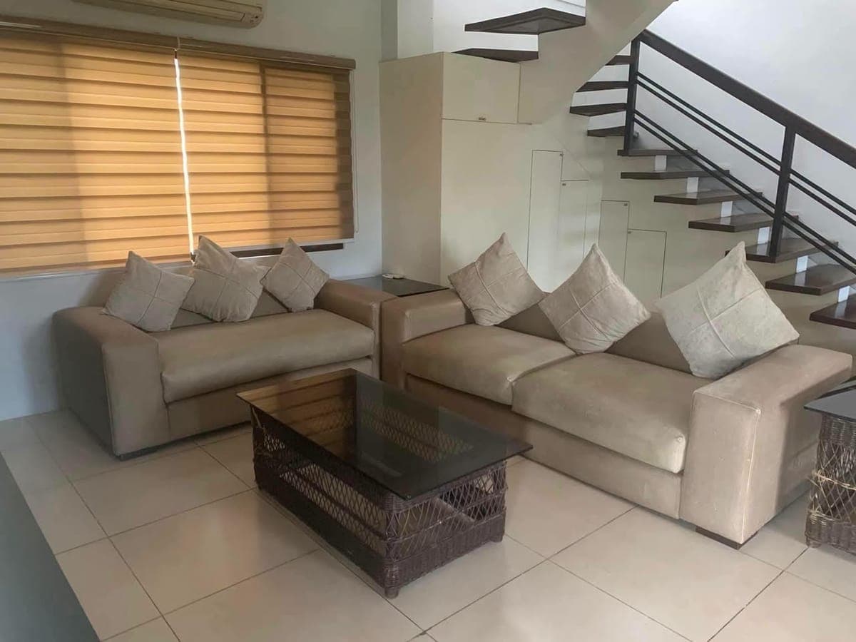 HOUSE FOR RENT - photo 1