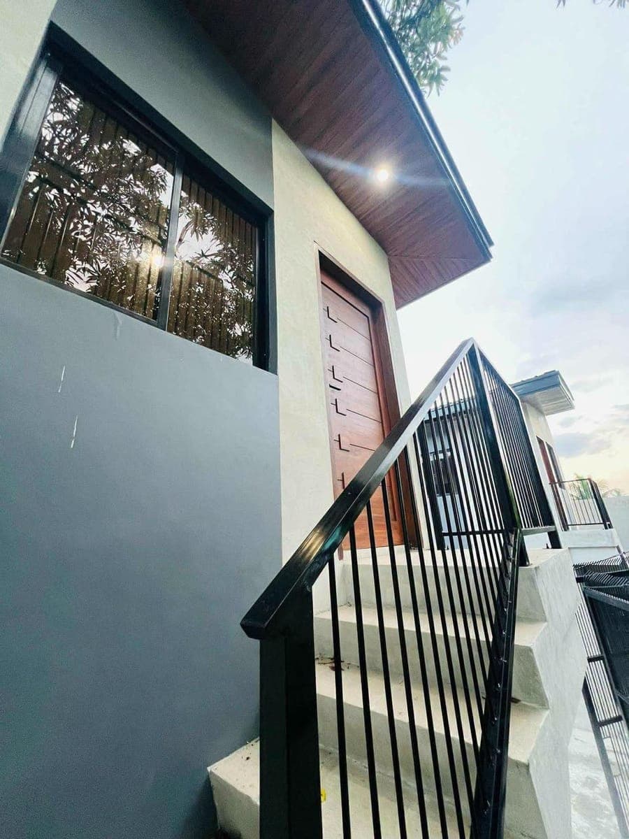 Modern Studio Unit for Rent - photo 1